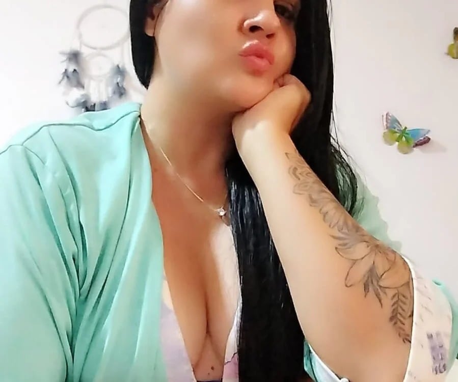 Alexabloom_As Chatroom