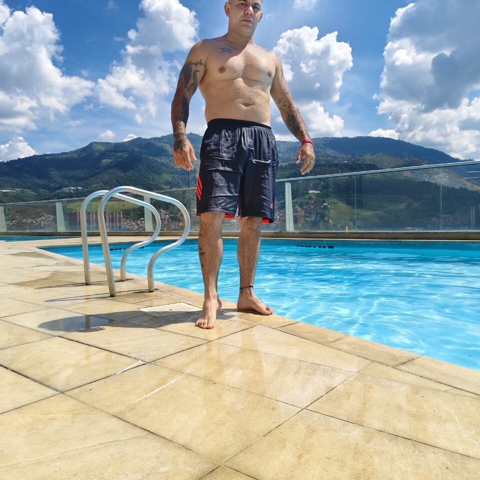 Alexander_Halls Chatroom