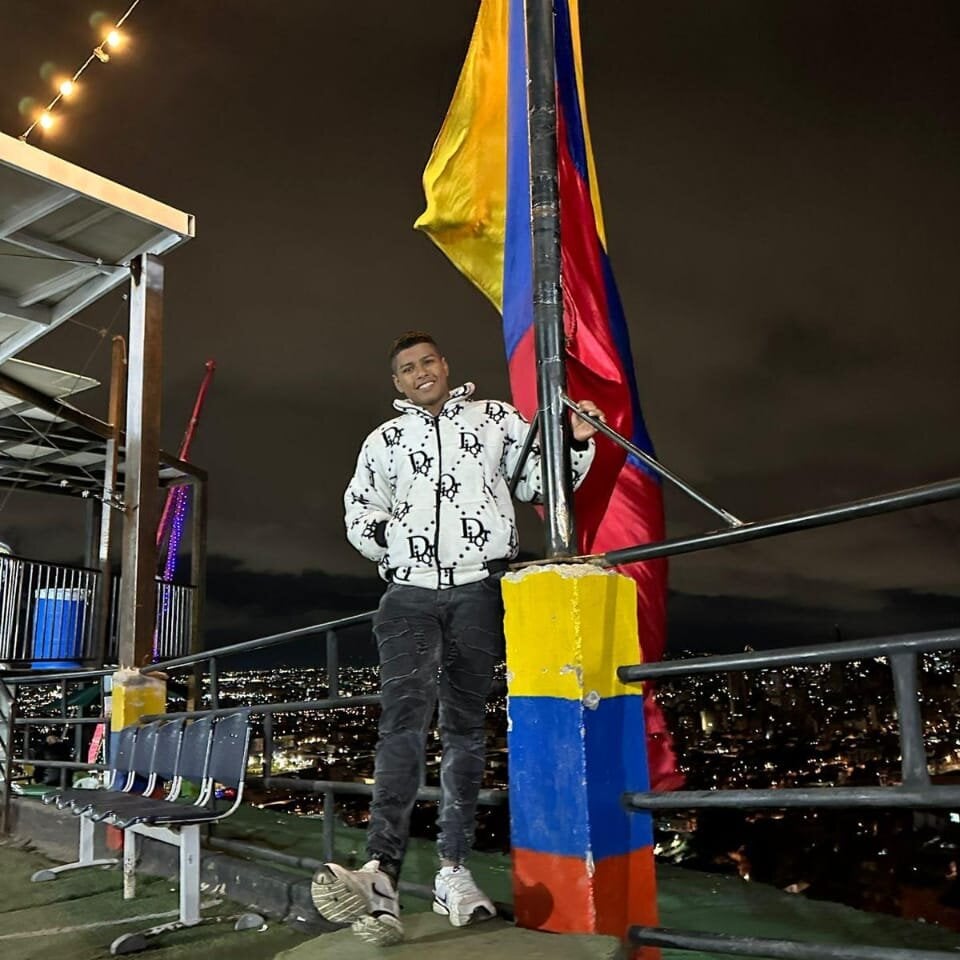 Alexander_berry Chatroom