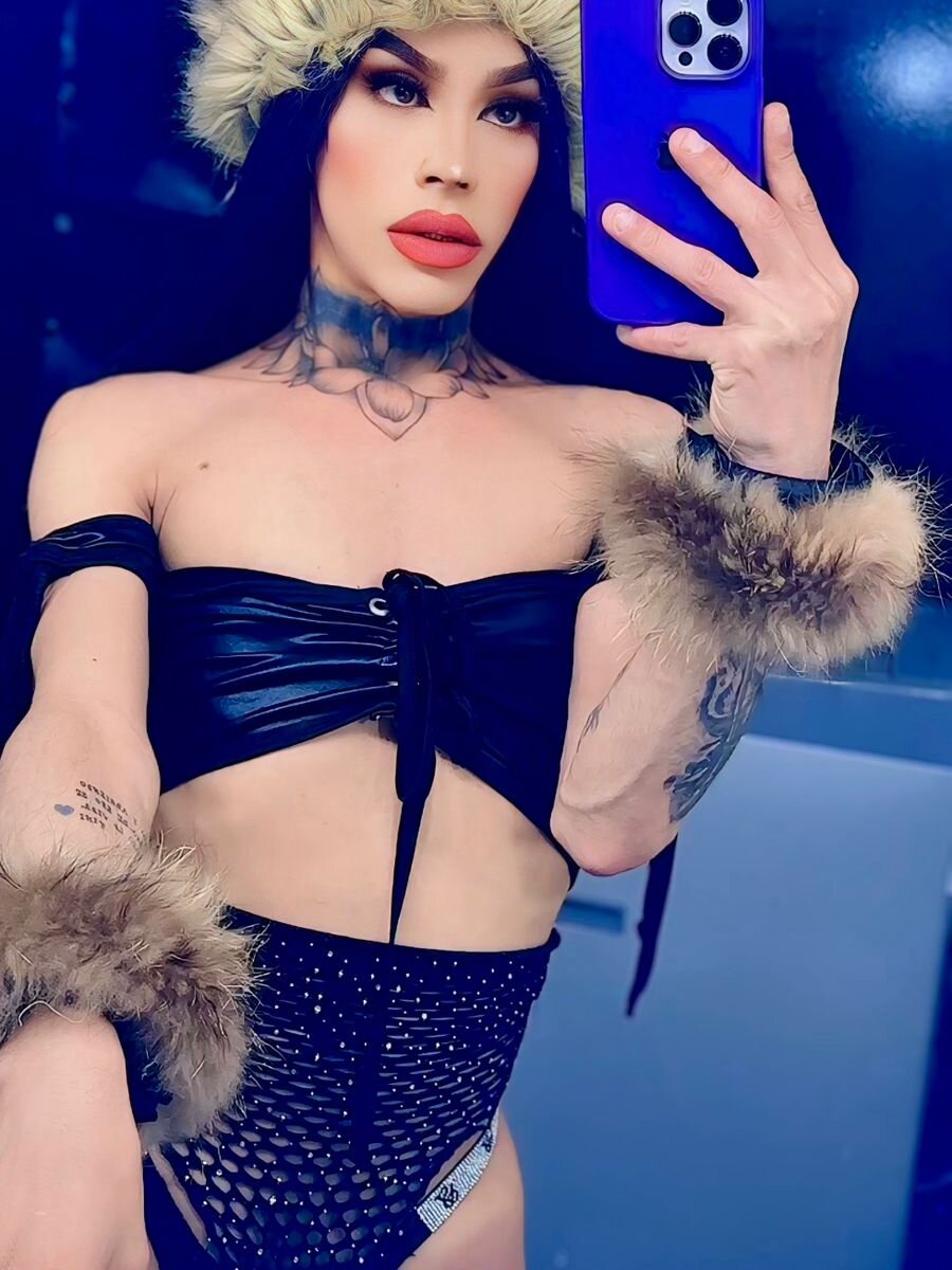 AlexdevilsHard Chatroom