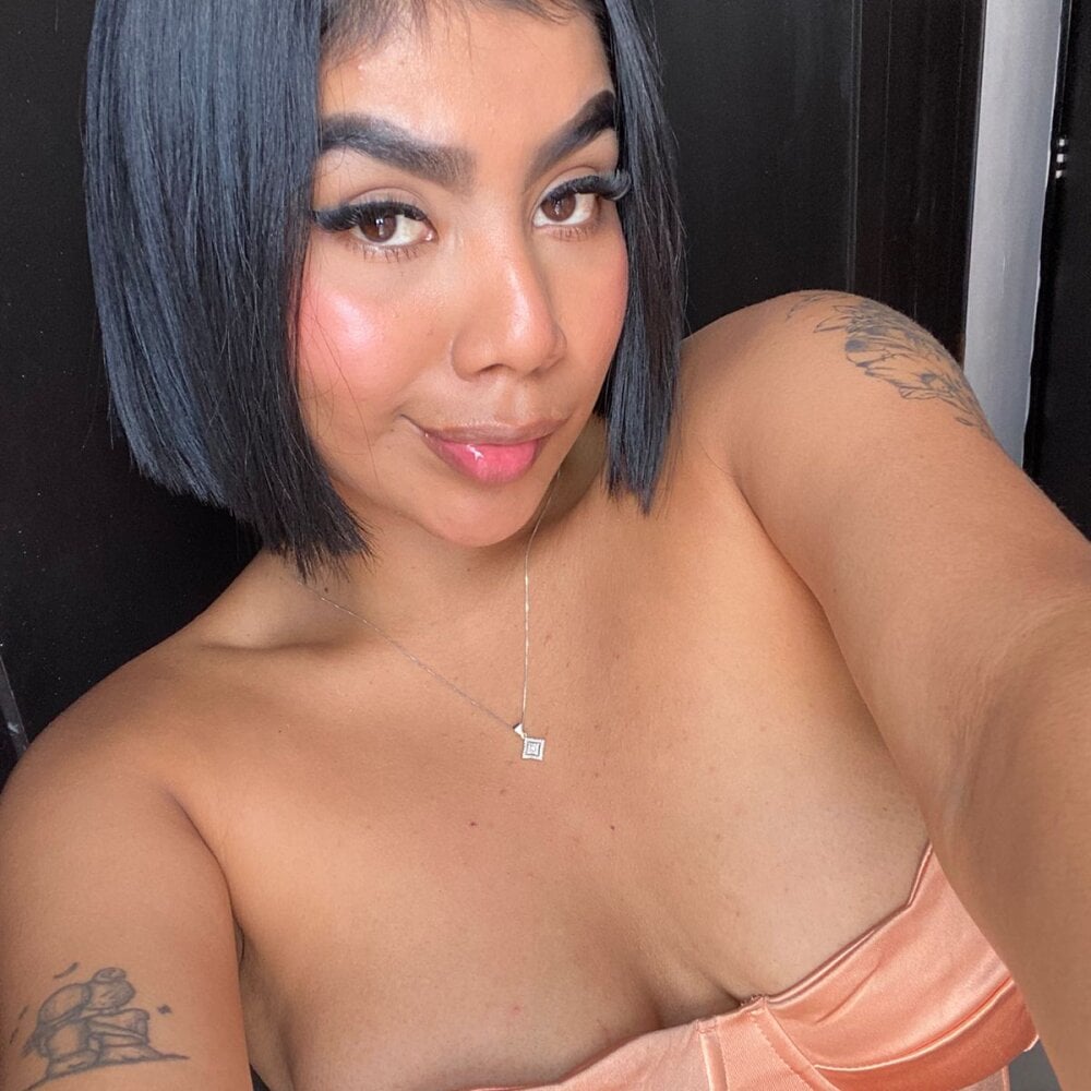 AlexiaFox_ Chatroom