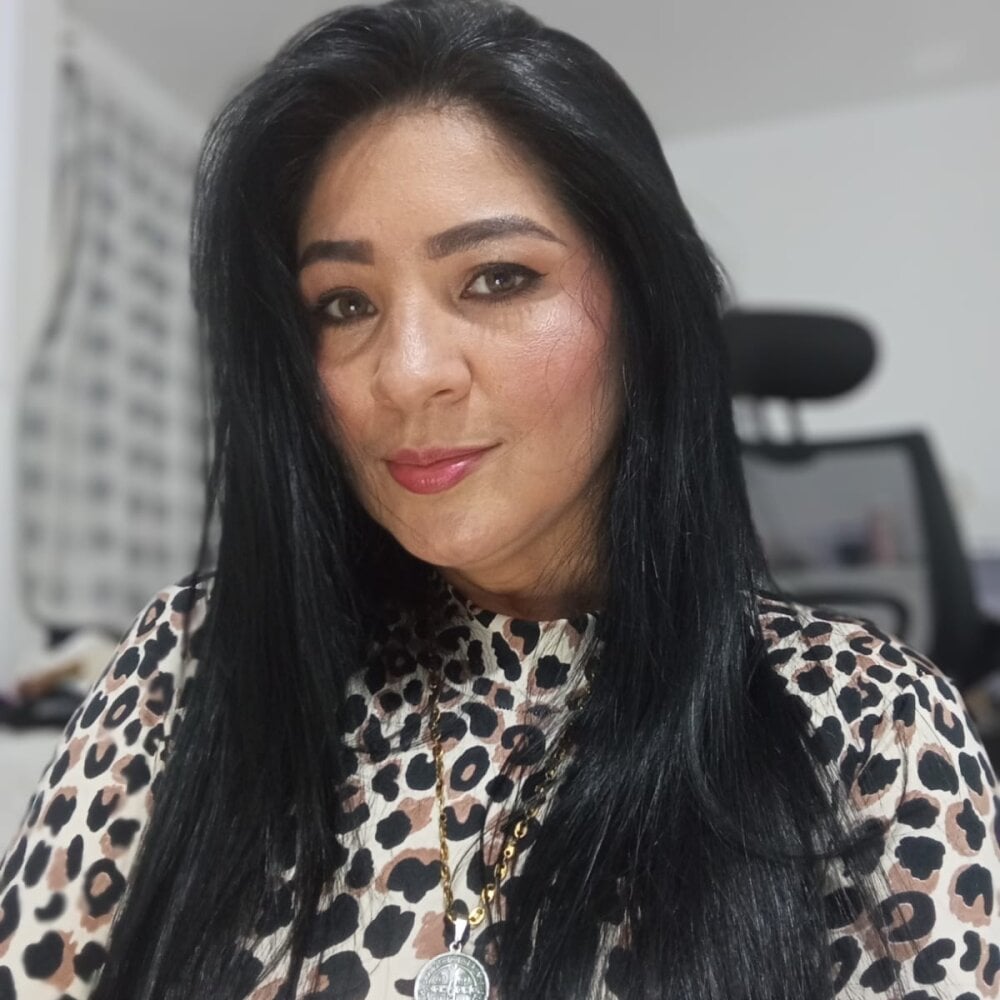 Alexia_Silver22 Chatroom