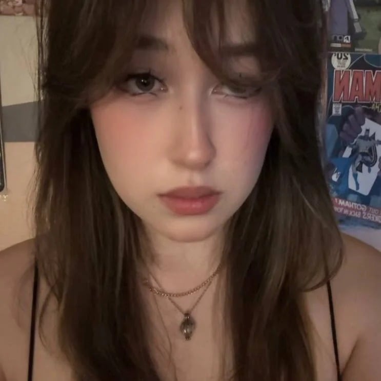 AlexisShivers Chatroom