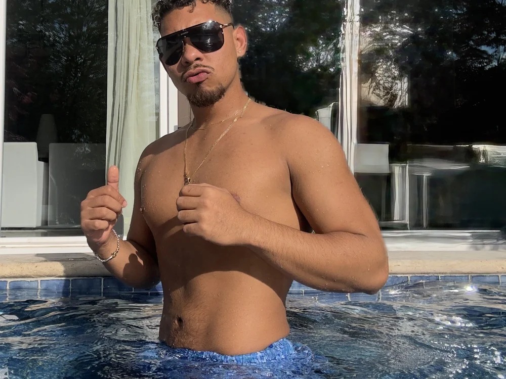 Alexlechero1 Chatroom