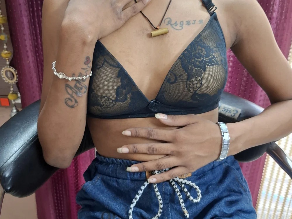 Alexxa_Xxx Chatroom