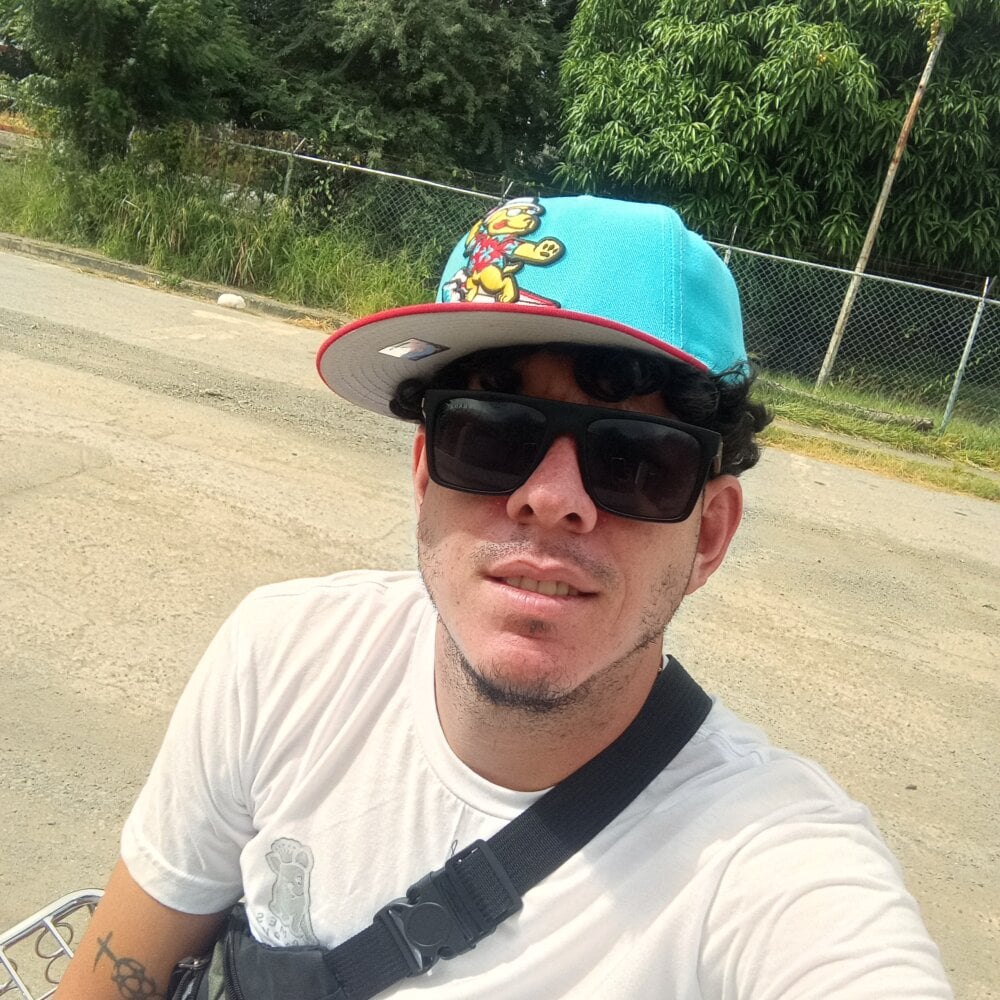 Alfonso2345 Chatroom