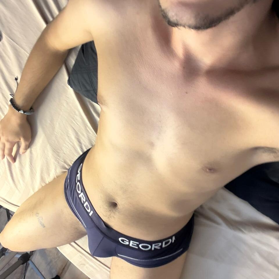 Alhan_Twink Chatroom