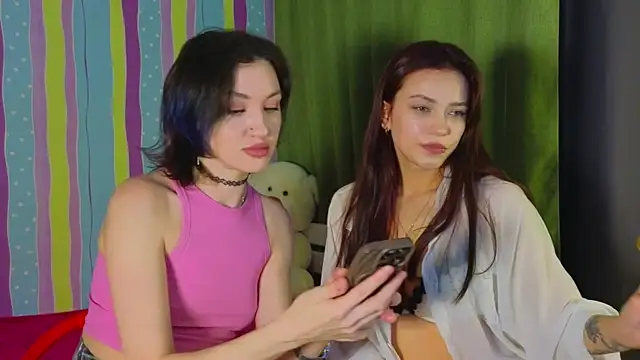 Alice_Pops Chatroom
