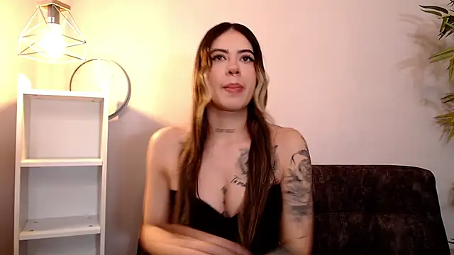 Alice_Vixen Chatroom