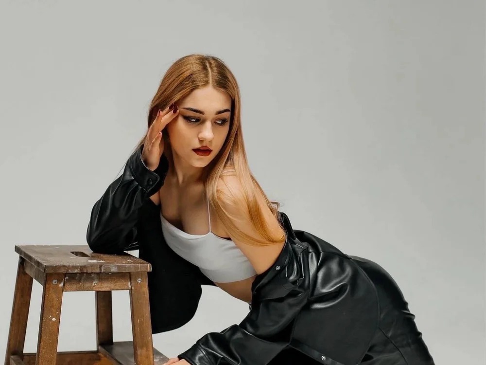 Alice_Watsonn Chatroom