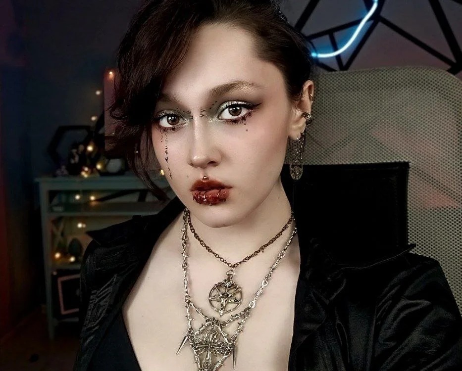 AliciaDelive Chatroom