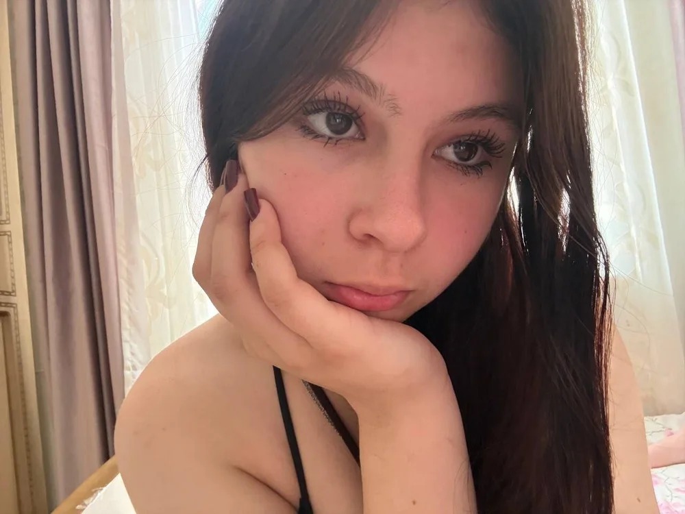 AlinaCartwright Chatroom