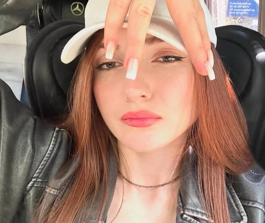 AlinaFinalgon Chatroom