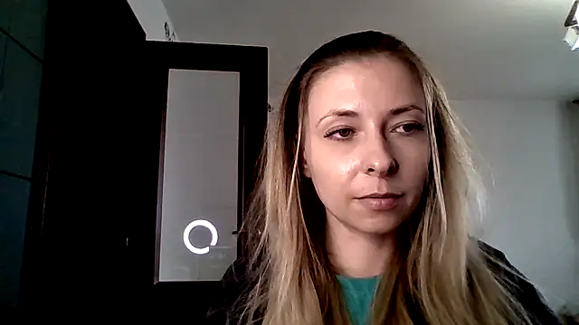AlinedClucking Chatroom