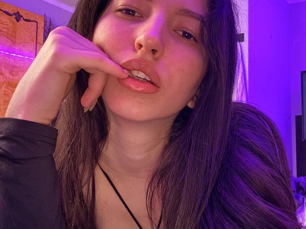 Alis_Kiska Chatroom