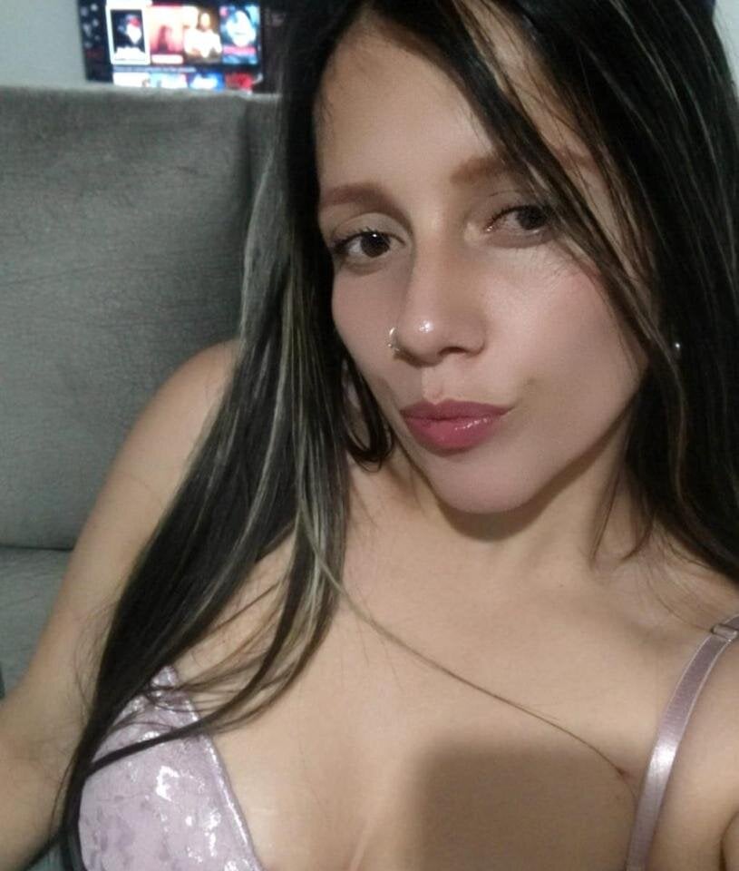 Alis_xxx Chatroom