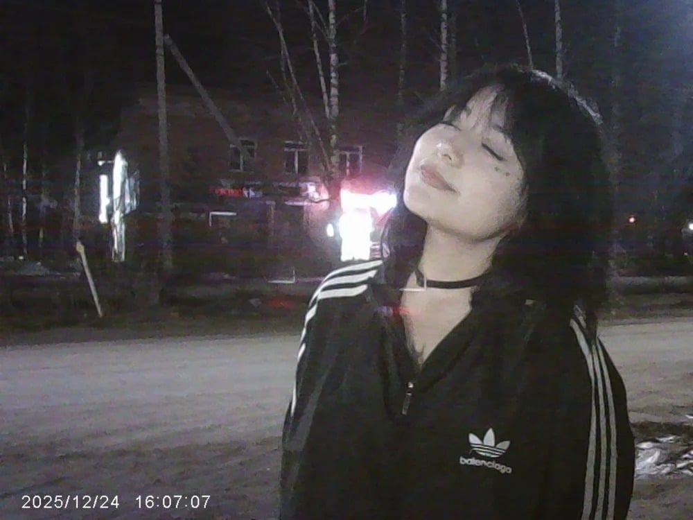 Alisa_Glow Chatroom