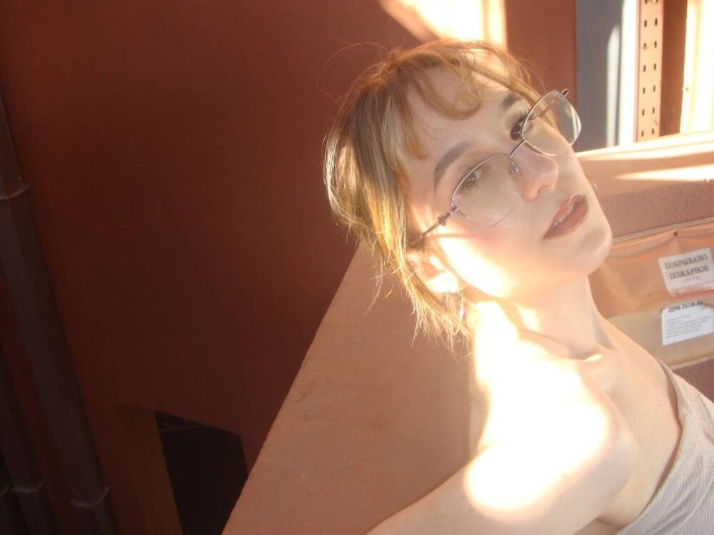 AlishaKellyi Chatroom