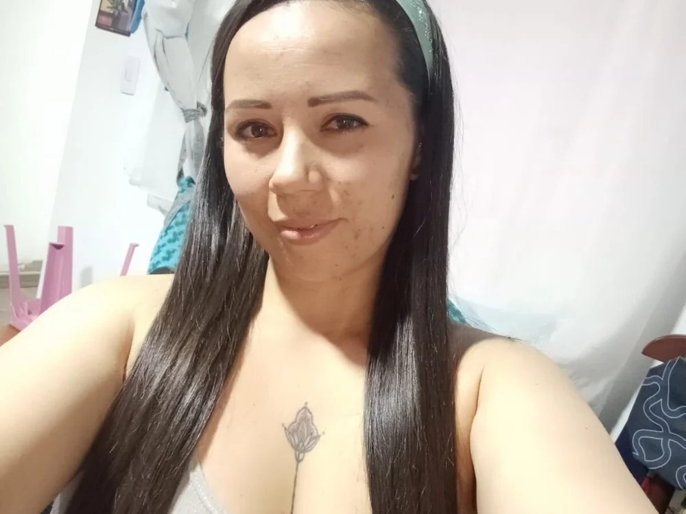 Alison_Galvis Chatroom