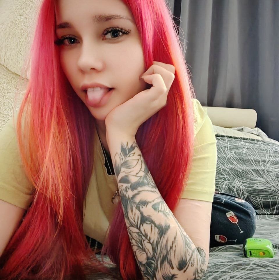 Alissa_Kitty Chatroom