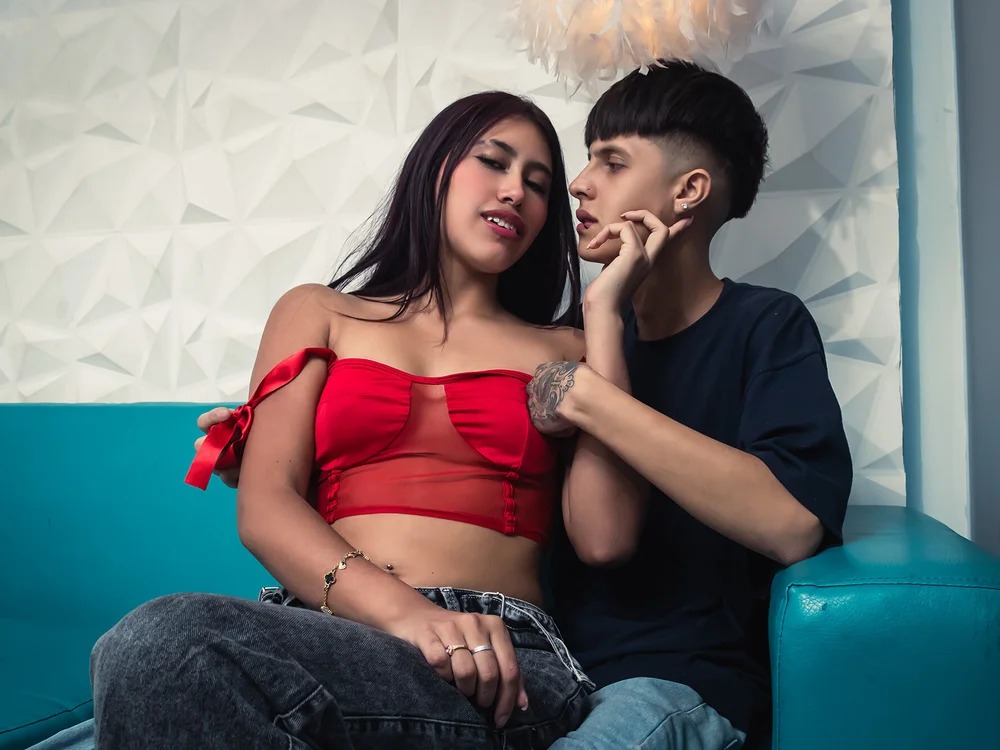AlissonandJoey Chatroom