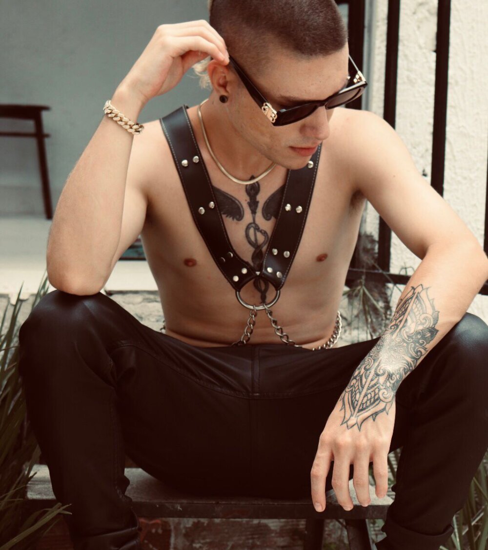 Alisterxx Chatroom