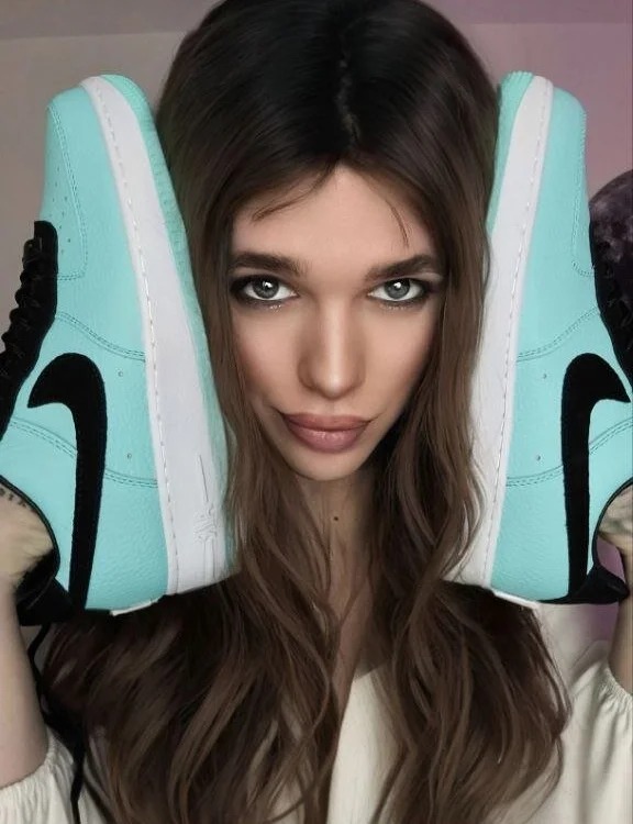 Aliyahts Chatroom