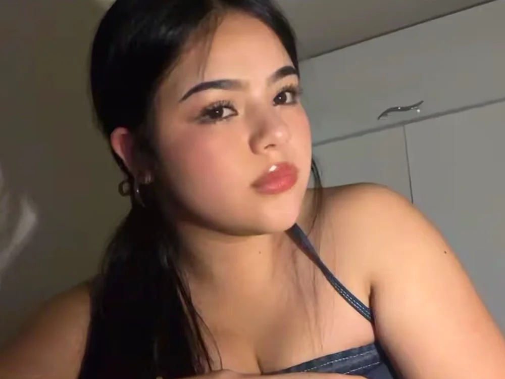 Allia_Moon Chatroom