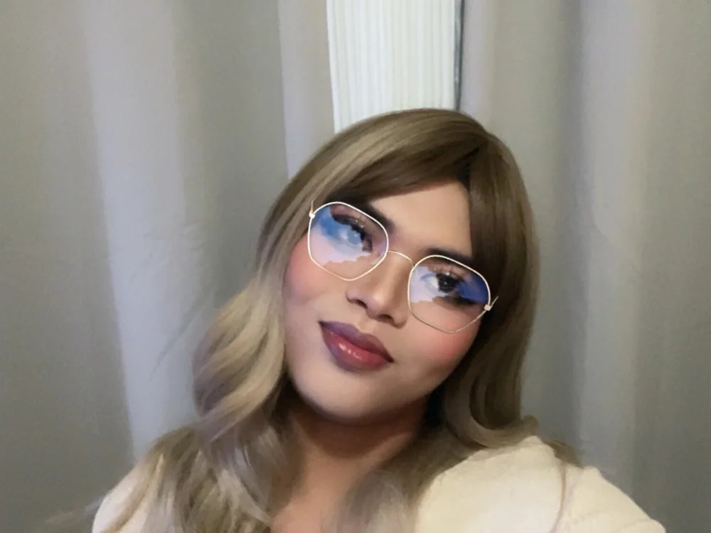 AlloraMarie Chatroom