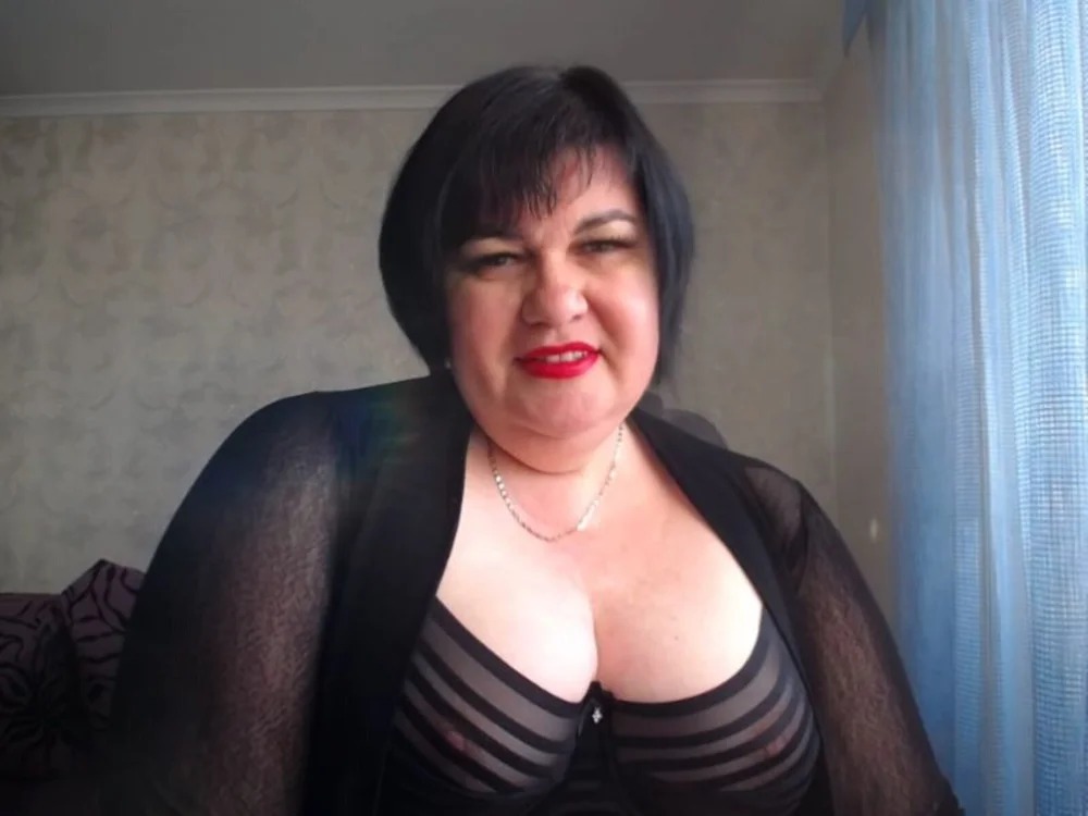 AlluringCurves Chatroom