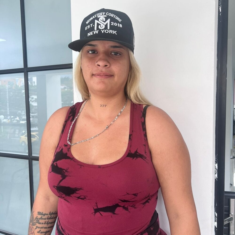 AllysonBell2 Chatroom