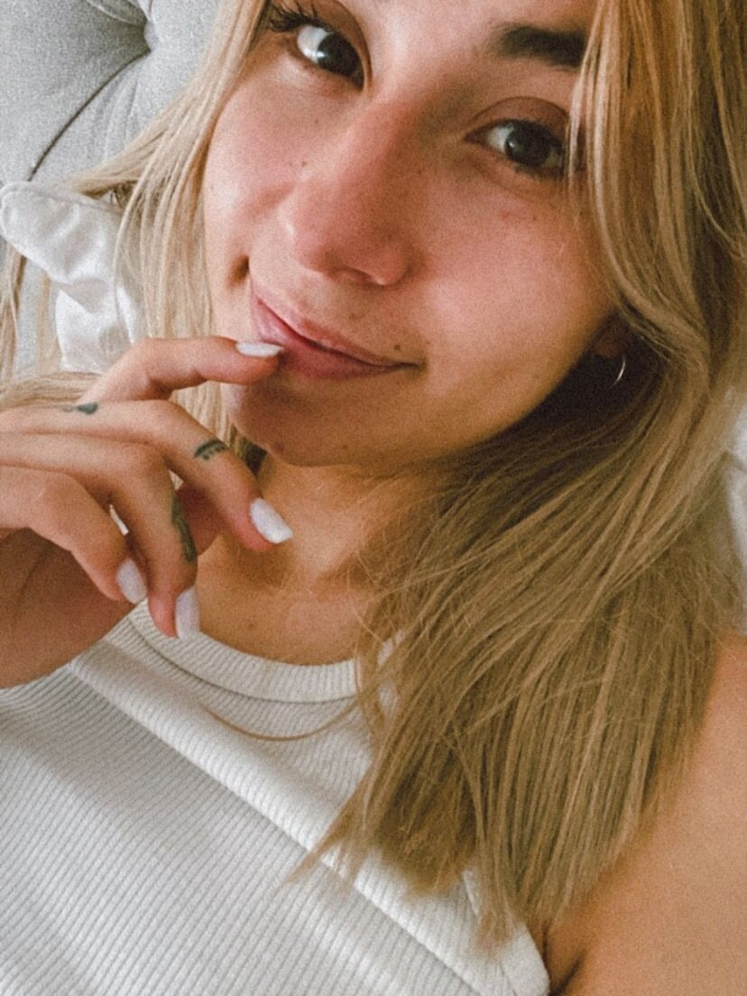 Allyson_Fiore_ Chatroom