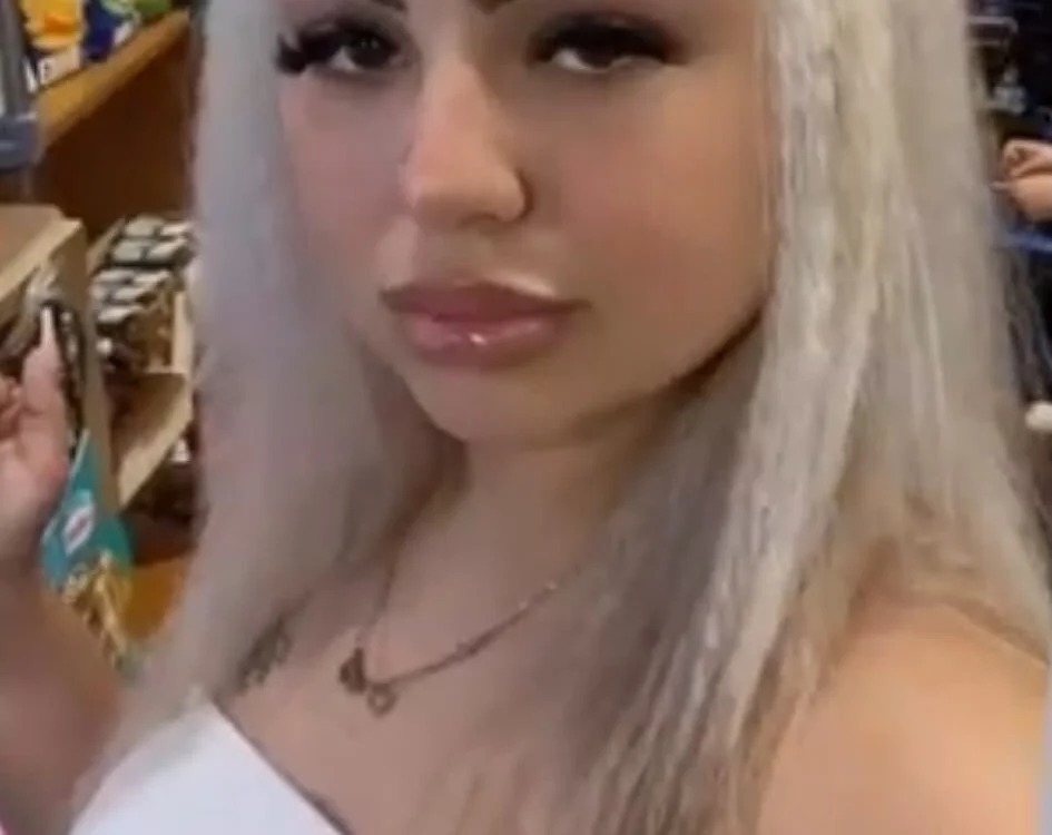 AlyssaVey Chatroom