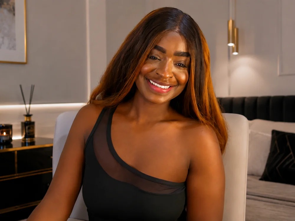 Amara_Rose19 Chatroom