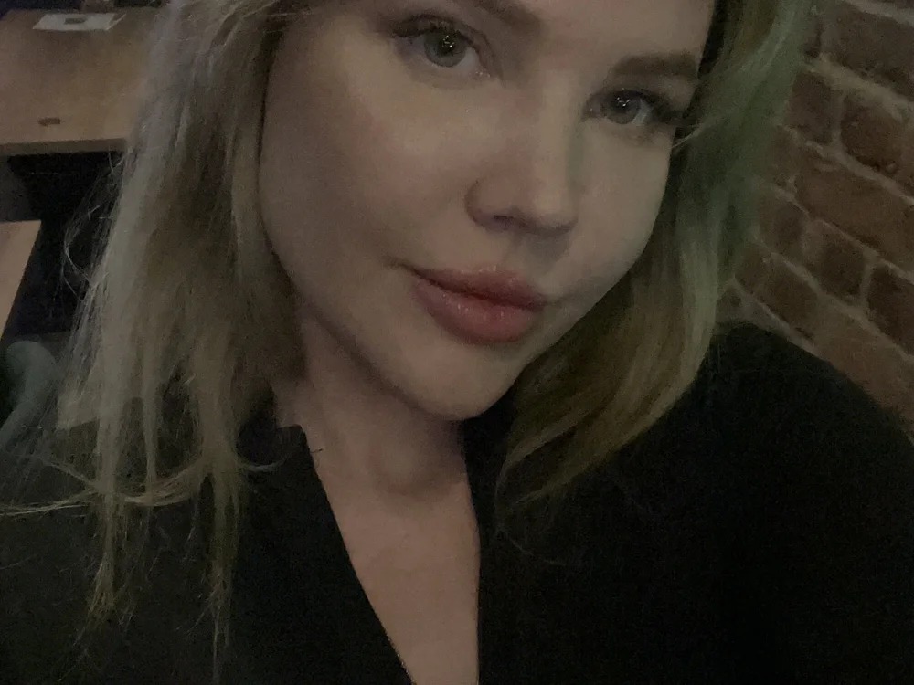 Amelia900 Chatroom