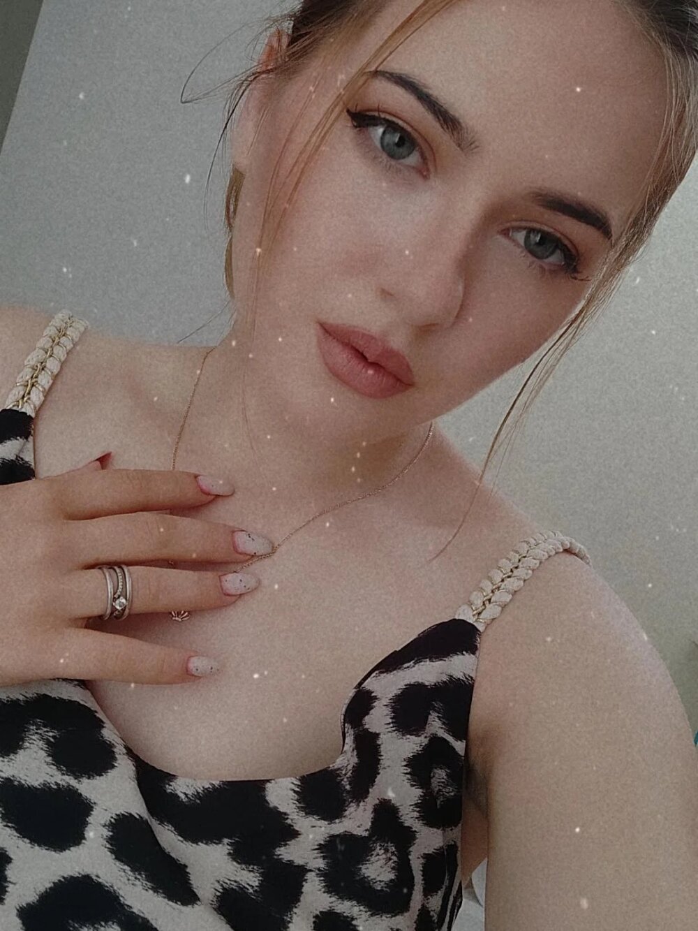 AmilyShy Chatroom
