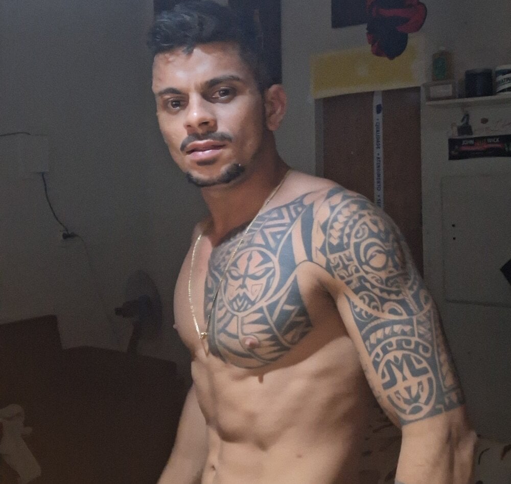 AmusingOpinion2 Chatroom