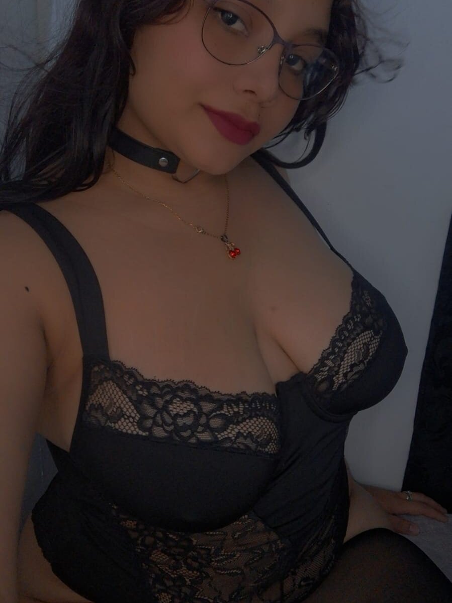 Ana_Daineth Chatroom