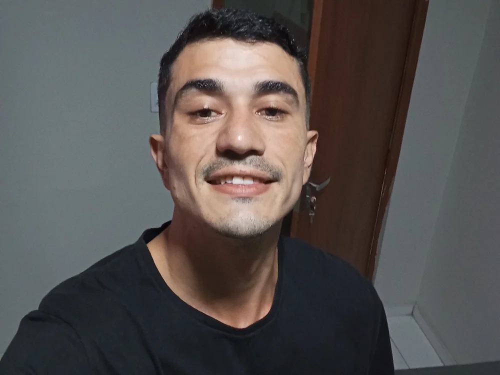Anakisne Chatroom