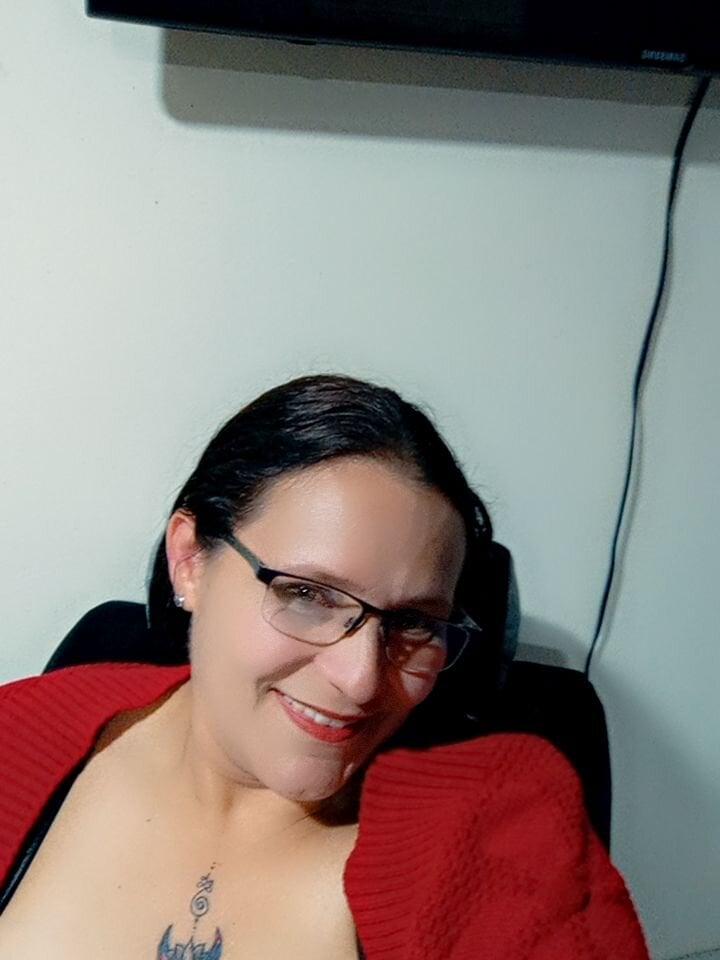 Anastacia_31 Chatroom