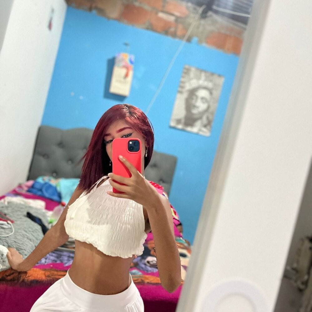 Anastasia_DeVine Chatroom