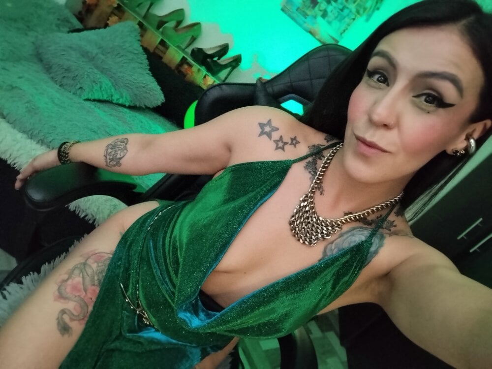 Anastasiabasst__ Chatroom