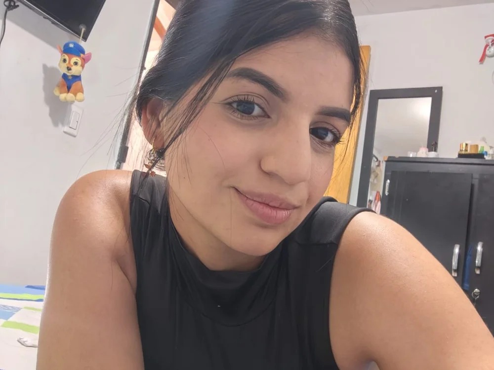 Andreaa-00 Chatroom