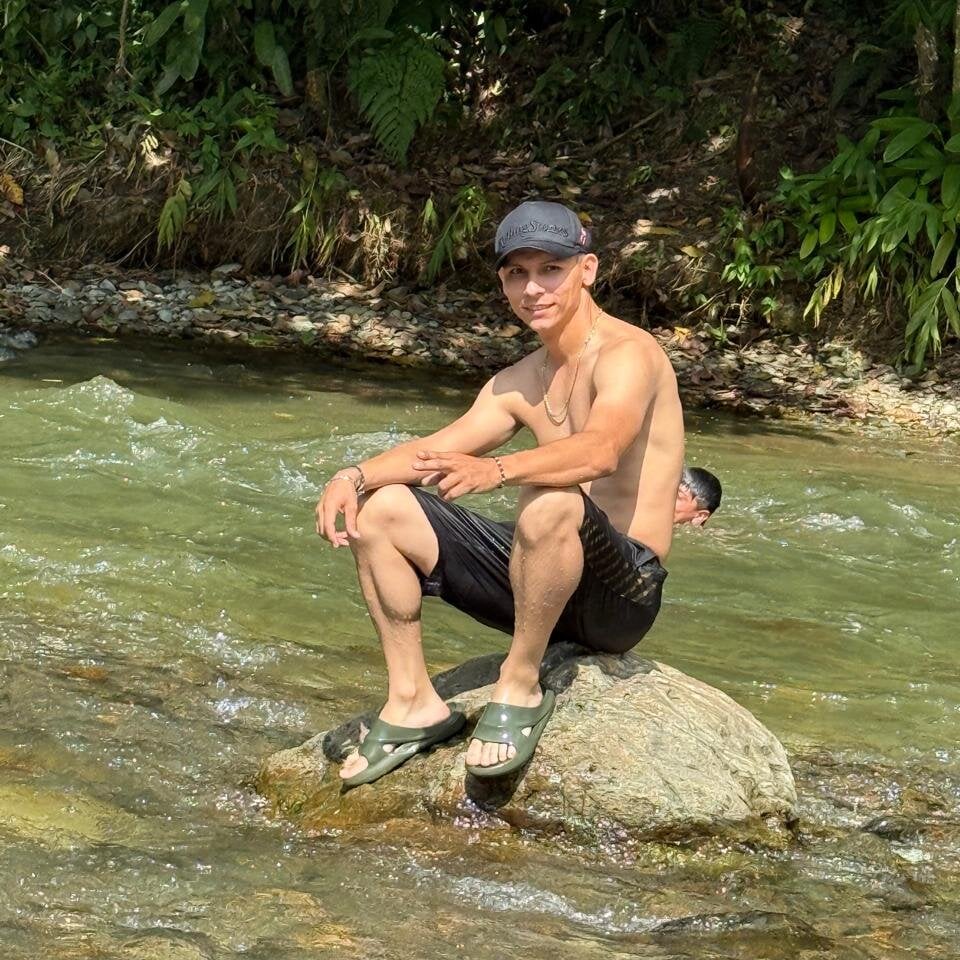 Andres_storm Chatroom