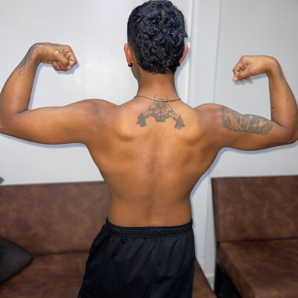 AndrewKenoxx_ Chatroom