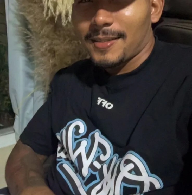 AndrssGold Chatroom