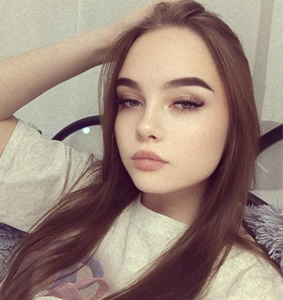 Aneta_Foster Chatroom
