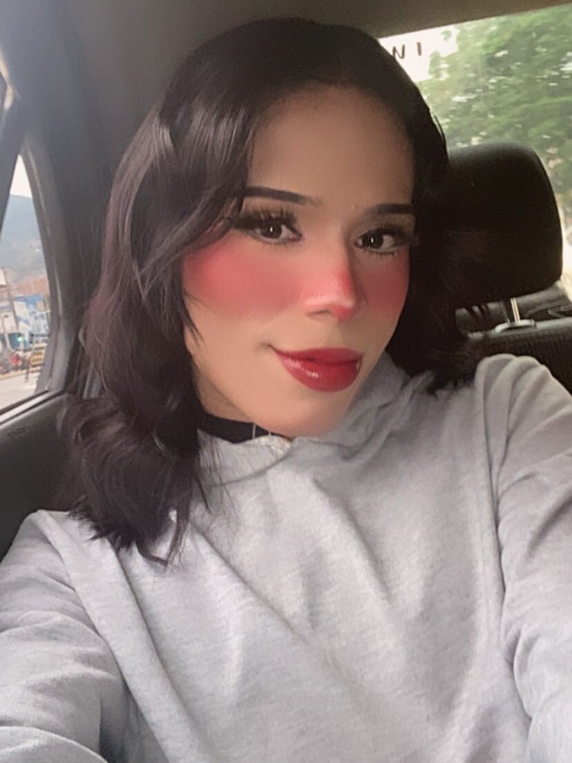 AngelHotts_ Chatroom