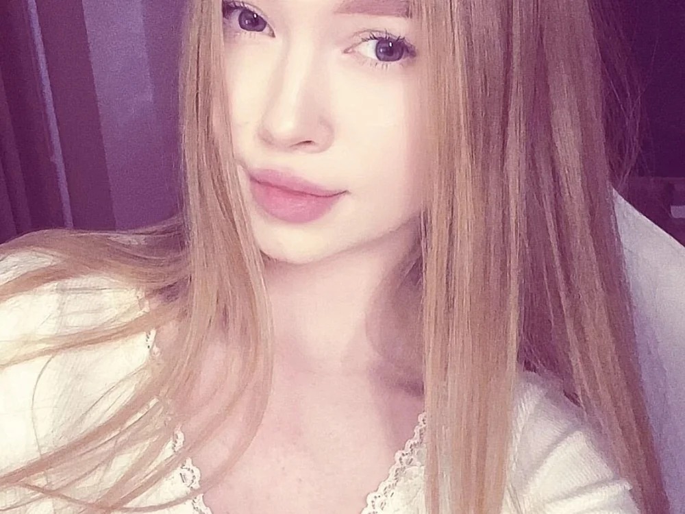 AngelPeach11 Chatroom
