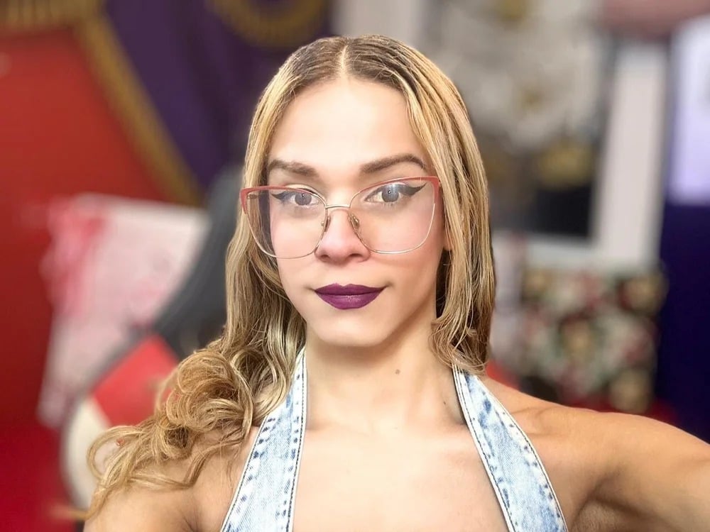 Angel_Dust420 Chatroom